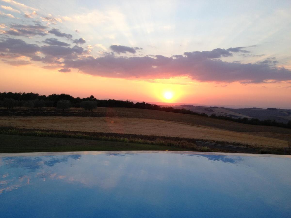 Agriturismo Il Macchione Пиенца Екстериор снимка
