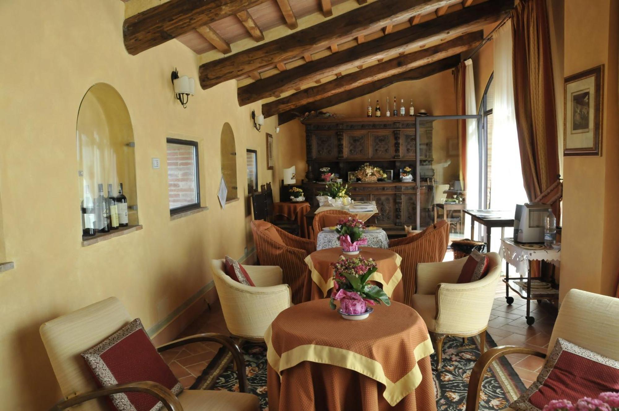 Agriturismo Il Macchione Пиенца Екстериор снимка