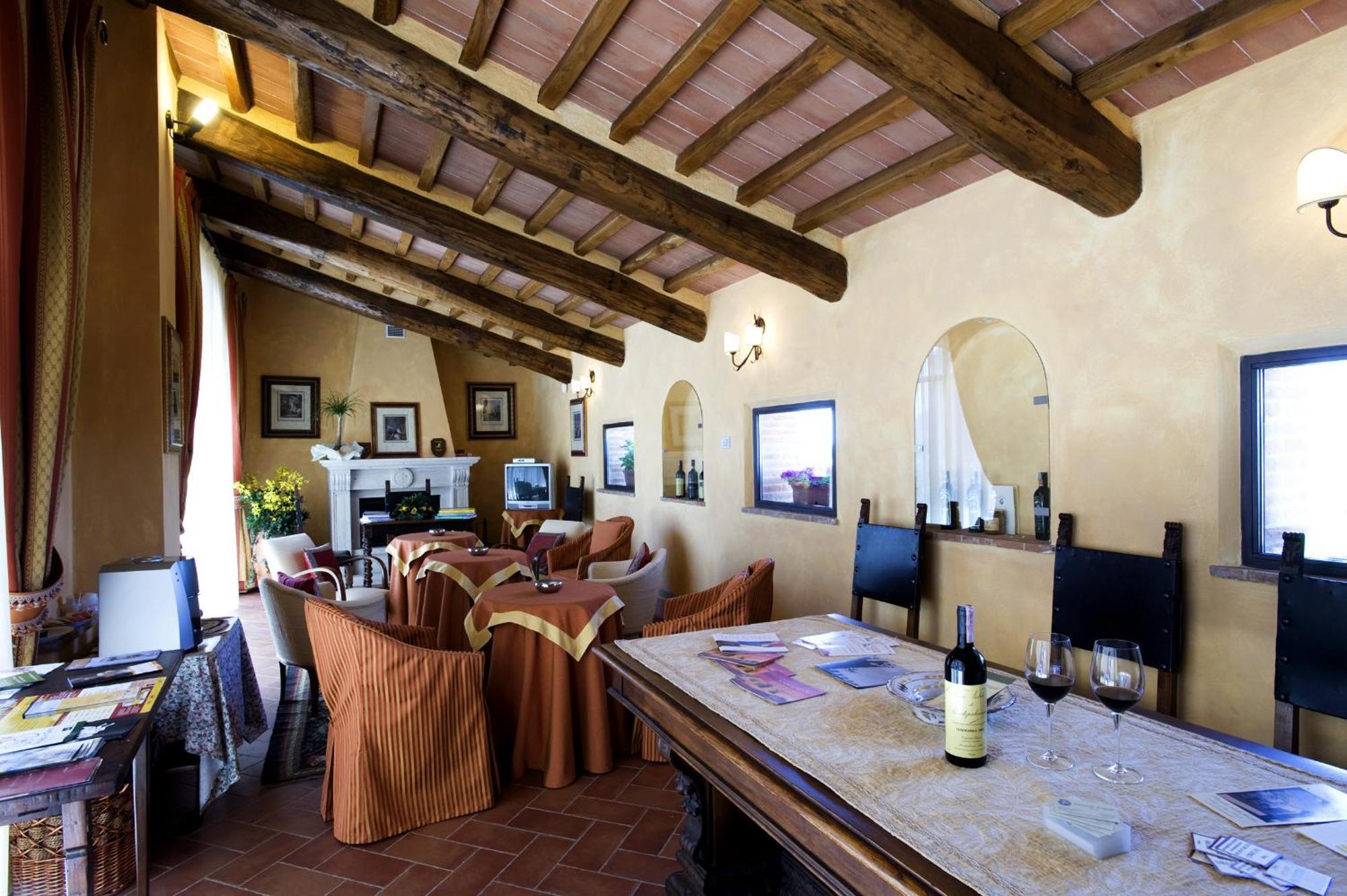 Agriturismo Il Macchione Пиенца Екстериор снимка